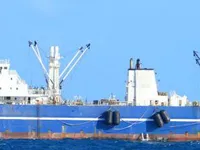 Nava de pescuit tip trauler de vânzare
