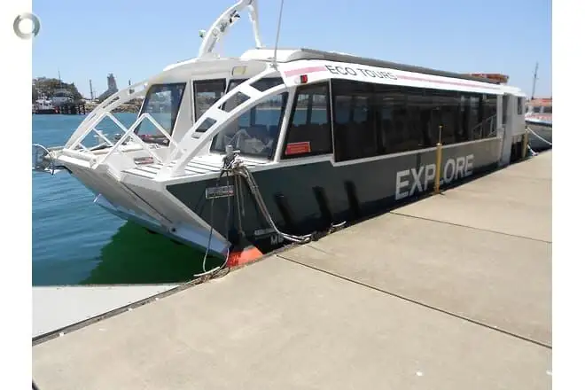Catamaran de vânzare