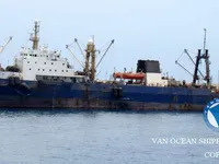 Nava de pescuit tip trauler de vânzare