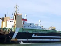 Nava de pescuit tip trauler de vânzare