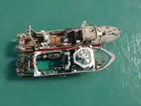 Nava de pescuit tip trauler de vânzare