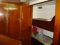 Nava de pescuit tip trauler de vânzare