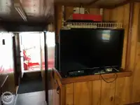 Nava de pescuit tip trauler de vânzare