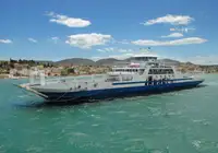 Navă cu feribotul de vânzare