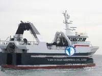 Nava de pescuit tip trauler de vânzare