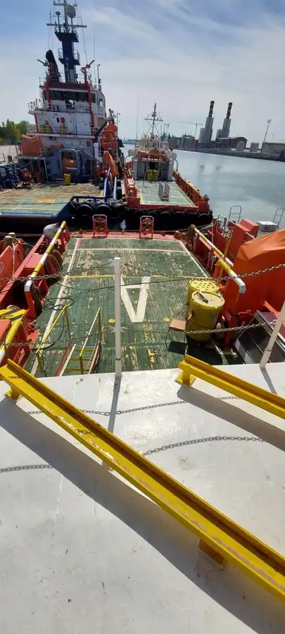 Navă de transport echipaj de vânzare