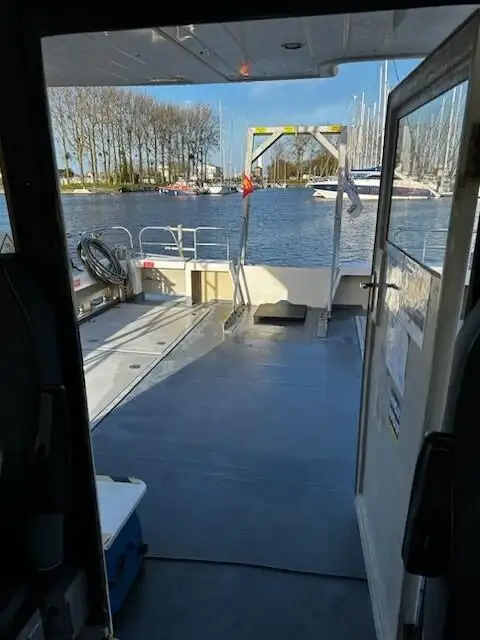 Catamaran de vânzare