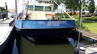 Nava de pescuit tip trauler de vânzare