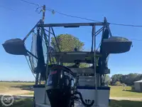 Nava de pescuit tip trauler de vânzare