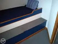 Șalupă de vânzare