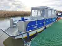 Navă cu feribotul de vânzare