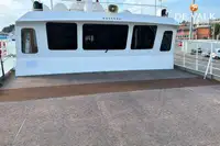 Nava de pasageri de vânzare