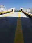 Ambarcațiune de debarcare, cu rezervoare de vânzare