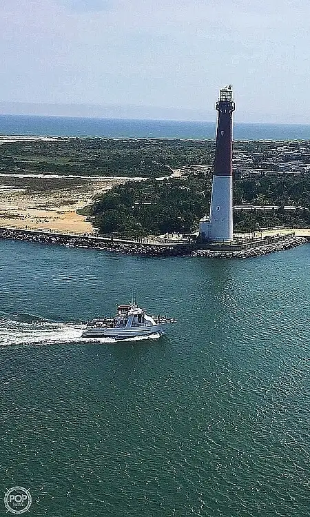 Nava de pescuit tip trauler de vânzare