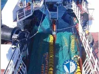 Nava de pescuit tip trauler de vânzare