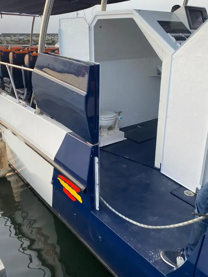 Navă de feribot de vânzare