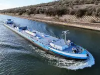 Oil/Chemical tanker de vânzare