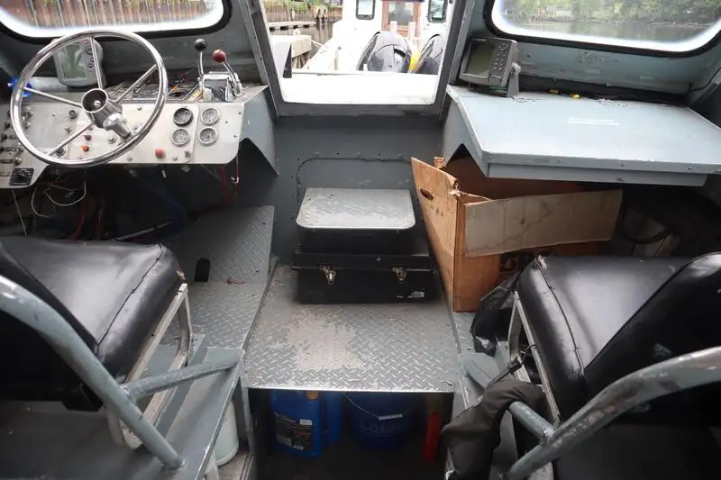 Navă de transport echipaj de vânzare