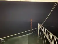 Nava de pescuit tip trauler de vânzare