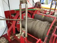 Nava de pescuit tip trauler de vânzare