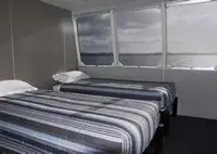 Catamaran de vânzare