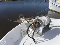 Nava de pescuit tip trauler de vânzare