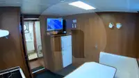 Nava de pescuit cu plase tip traul de vânzare