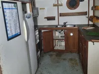 Nava de pescuit tip trauler de vânzare