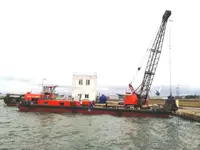 Nava cu macara de vânzare