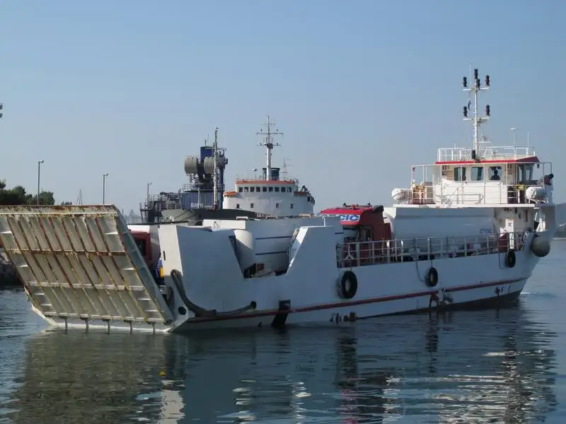 Nava container de vânzare