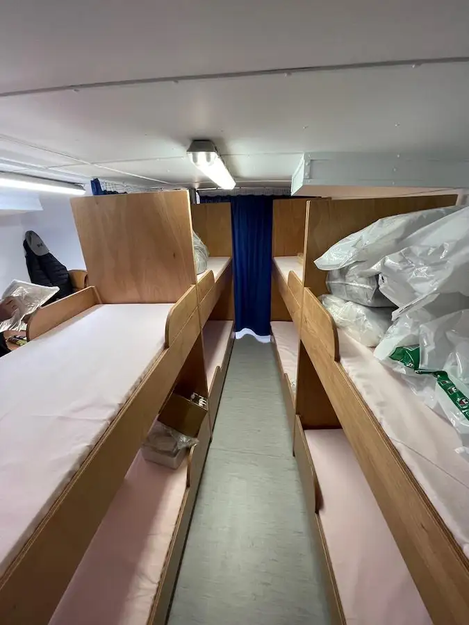 Nava container de vânzare