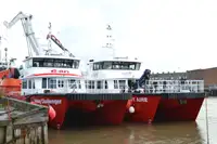 Catamaran de vânzare