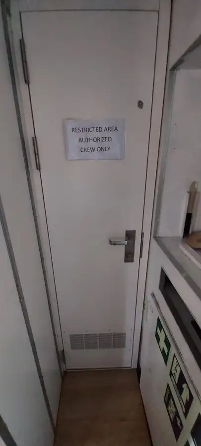 Navă de transport echipaj de vânzare