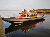 Nava de containere de vânzare
