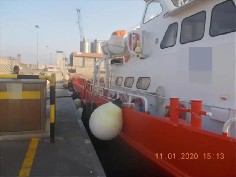 Navă de transport echipaj de vânzare