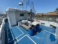 Catamaran de vânzare
