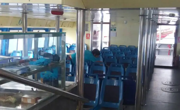Navă de feribot de vânzare