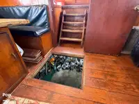 Nava de pescuit tip trauler de vânzare