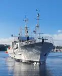 Nava de pescuit tip trauler de vânzare