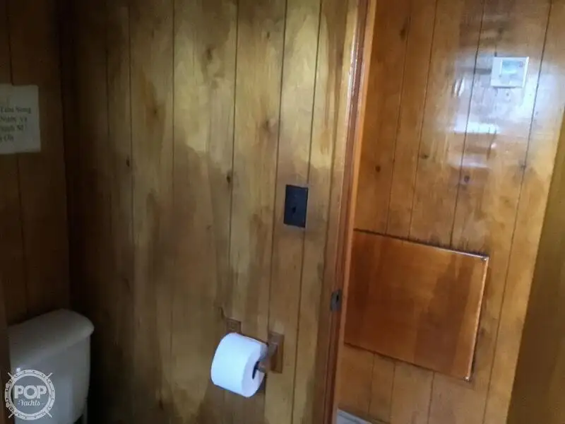 Nava de pescuit tip trauler de vânzare