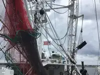 Nava de pescuit tip trauler de vânzare