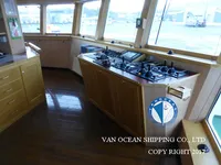 Nava de pescuit tip trauler de vânzare