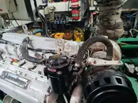 Nava de pescuit tip trauler de vânzare