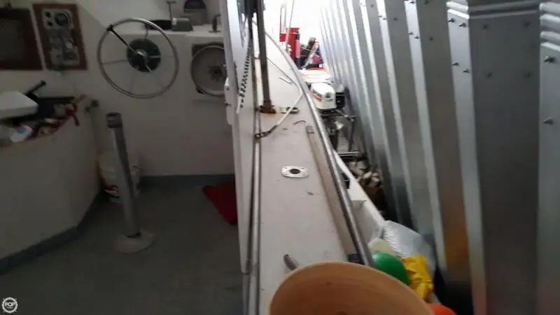Nava de pescuit tip trauler de vânzare
