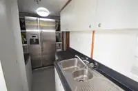 Nava de pescuit tip trauler de vânzare