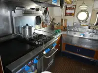 Navă de cercetare de vânzare