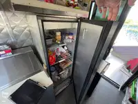 Ponton de vânzare