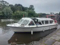 Navă de pasageri de vânzare