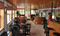 Hotel plutitor de vânzare