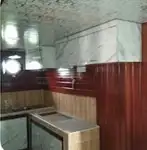 Ambarcațiune de debarcare, cu rezervoare de vânzare